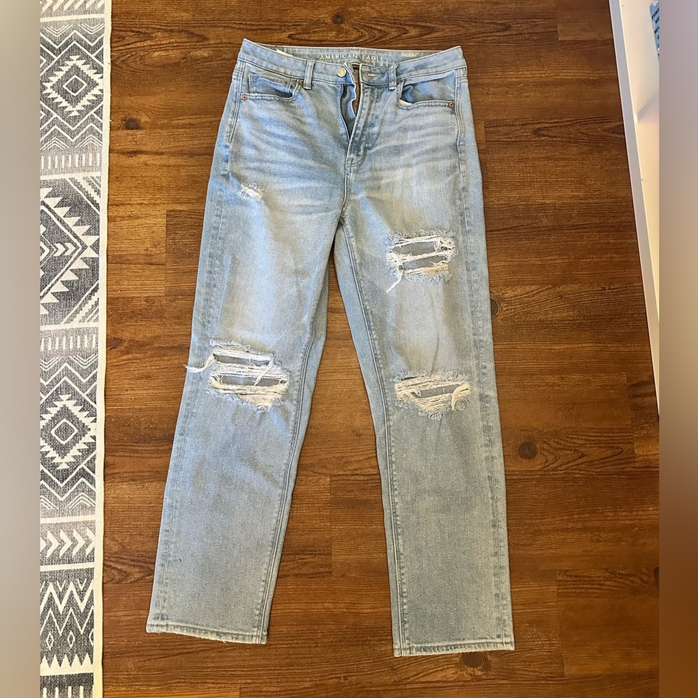 American Eagle Mom Jeans